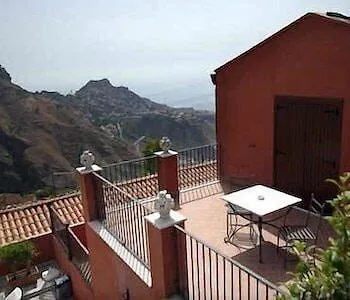 Casale Di Caterina ξενώνας Ταορμίνα 0*,